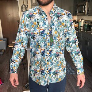 NWT Paisley & Gray Button Up